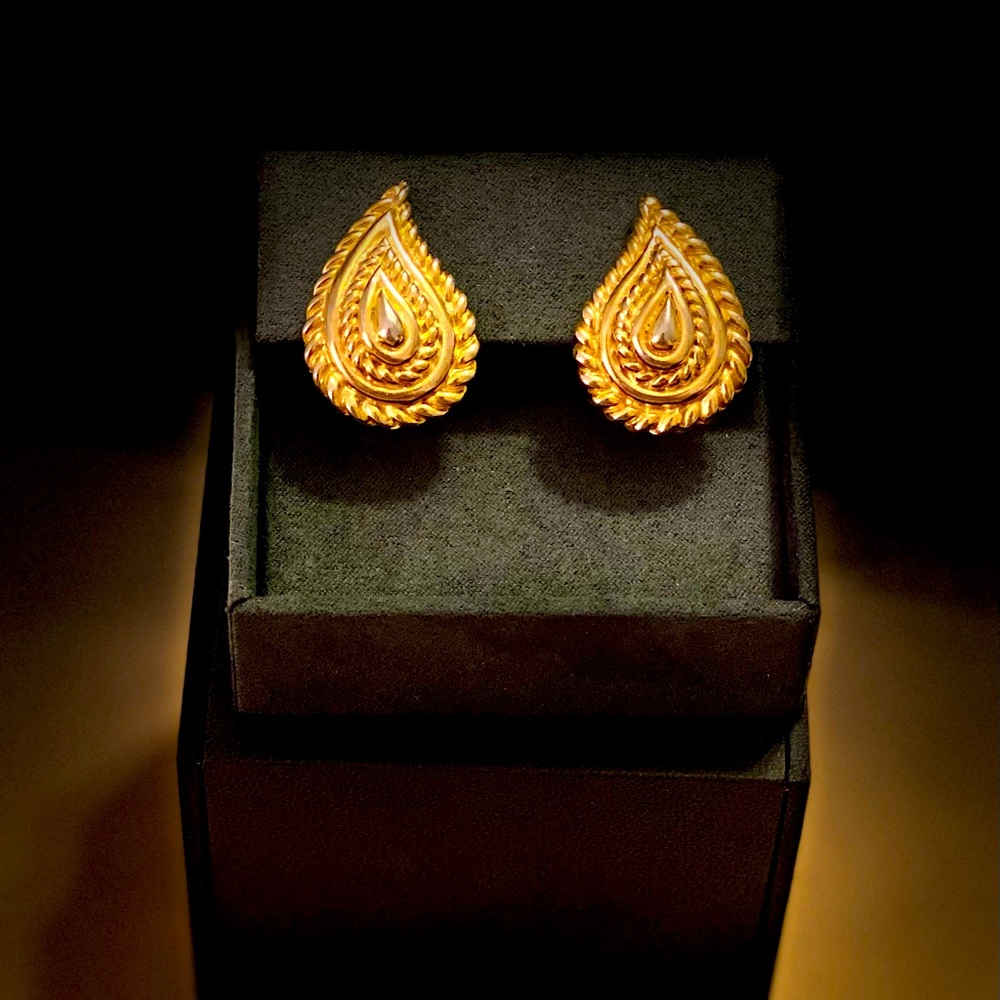Mimi di N Vintage Earrings